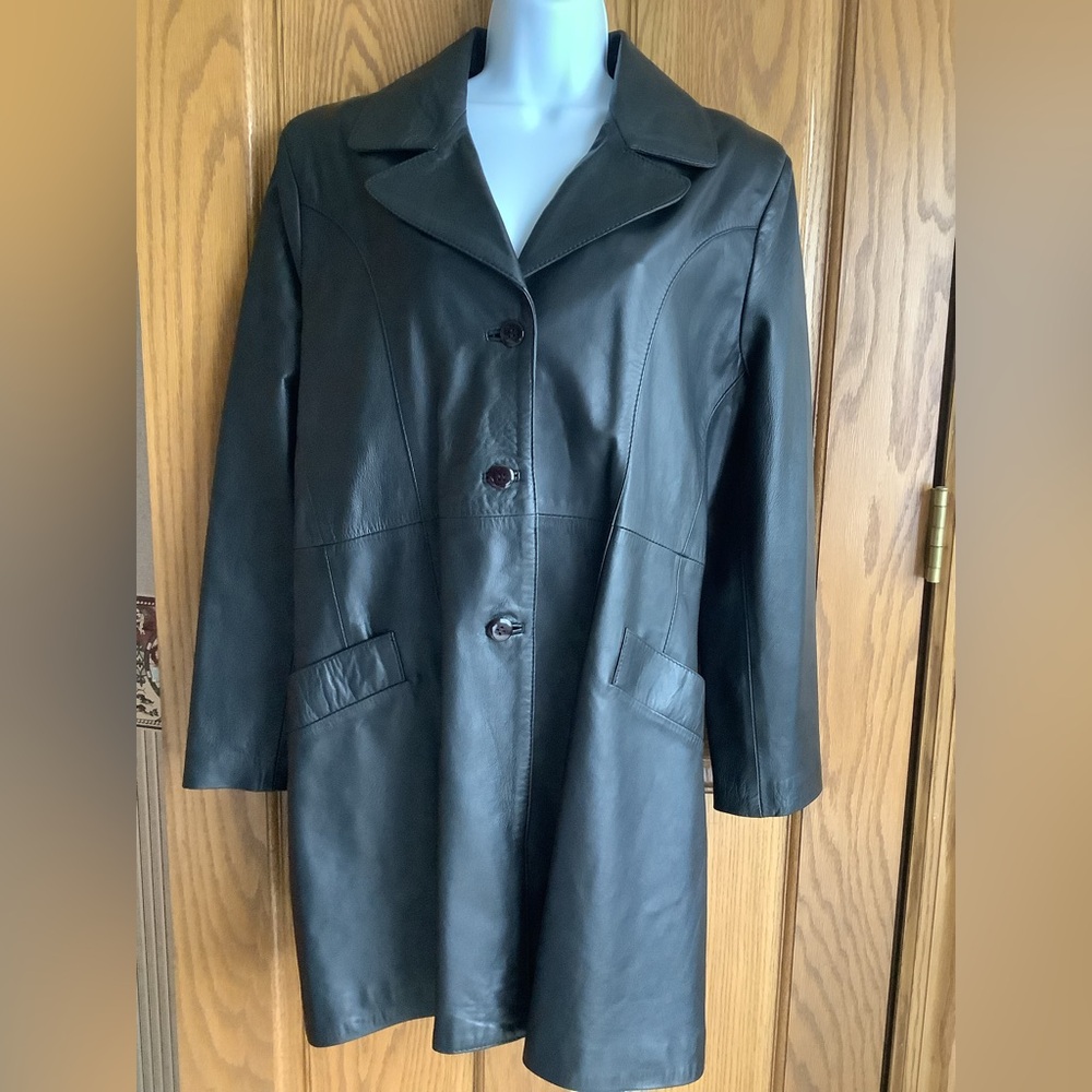 Genuine Leather Made in Spain car coat.  Size G, Large in US.